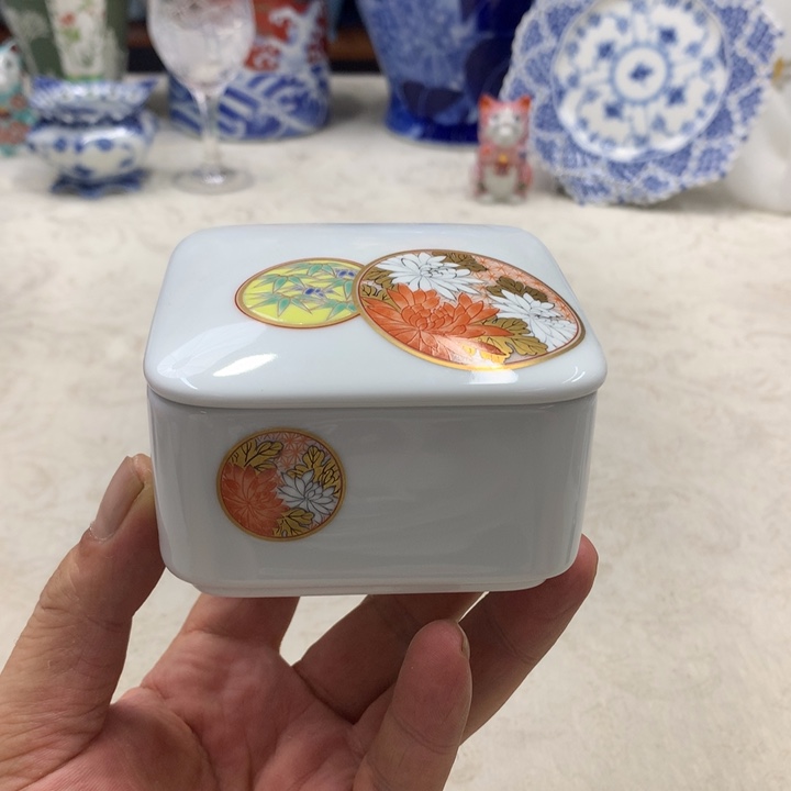 紫砂金瓷阁精品瓷器店