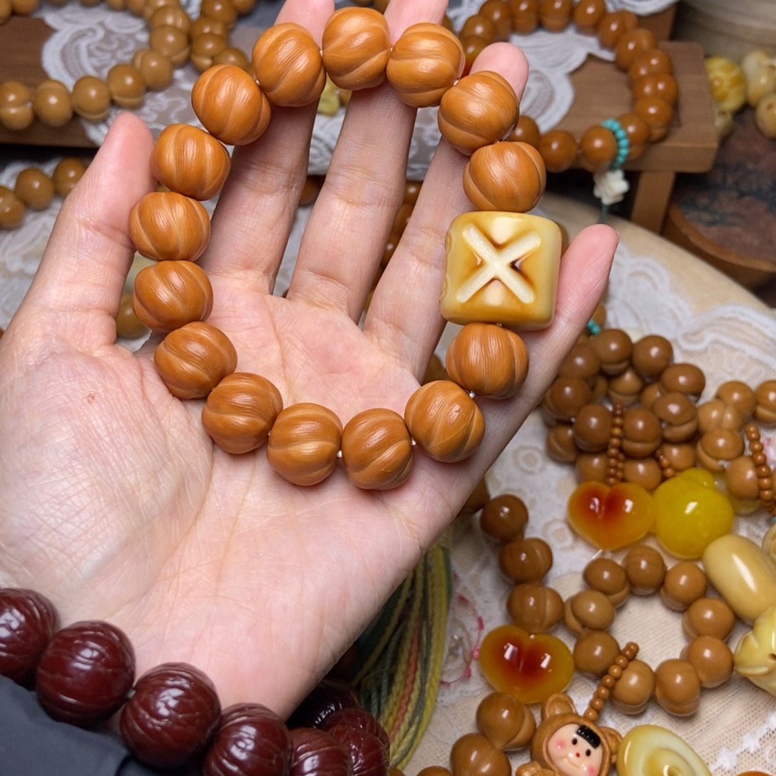 吊坠猴头核桃卷卷卡14