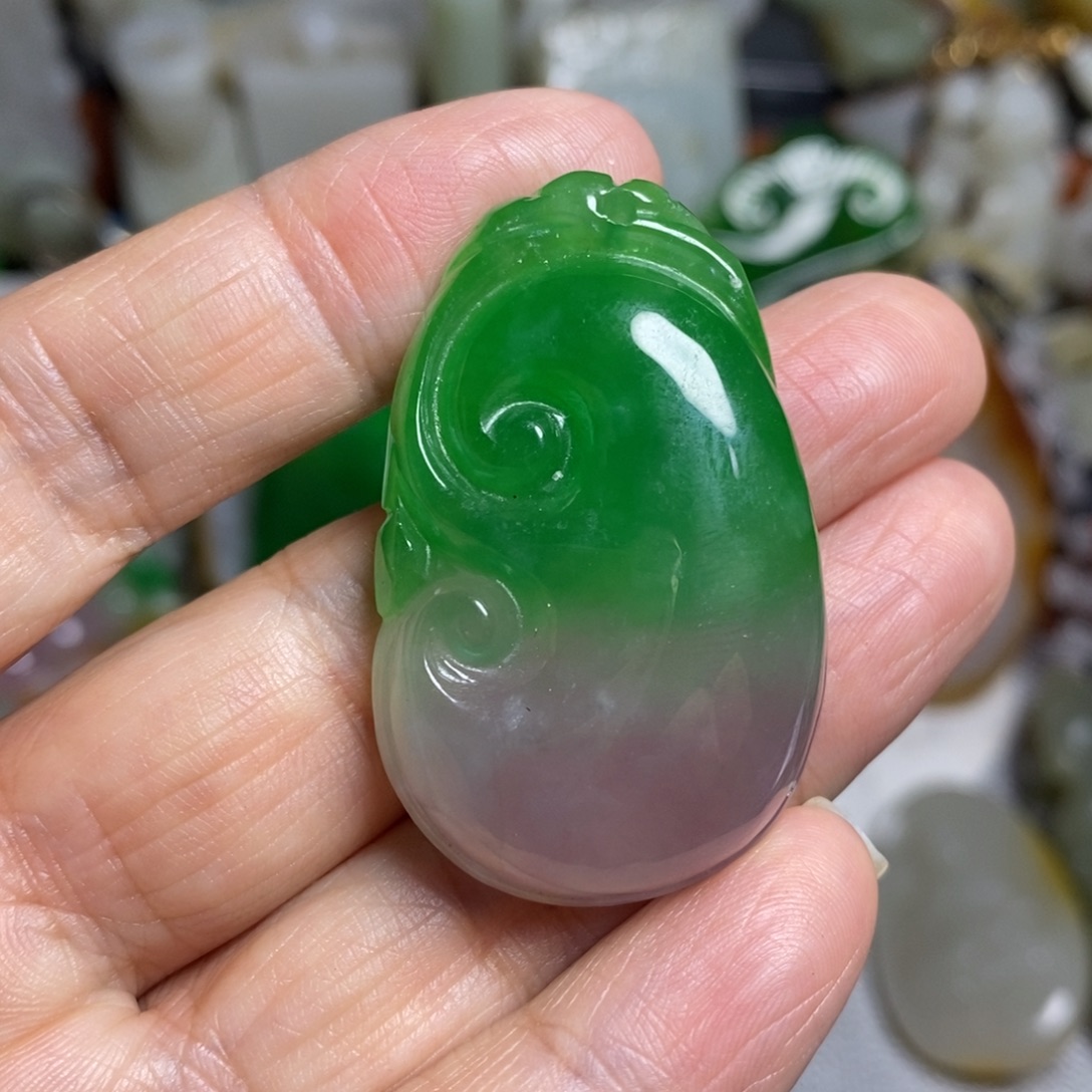 和田玉（糖玉）未镶嵌颈饰