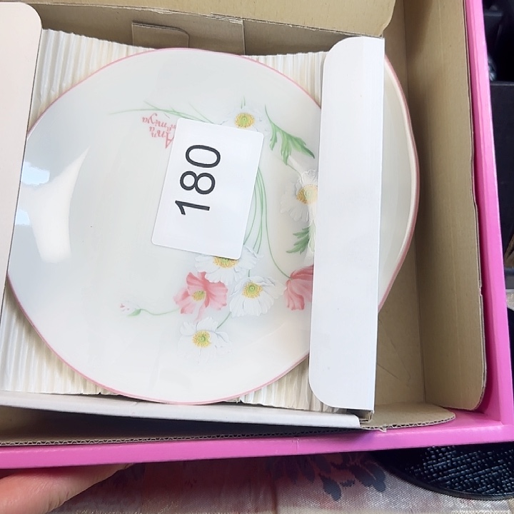 ?***了倩倩海外陶瓷工艺品