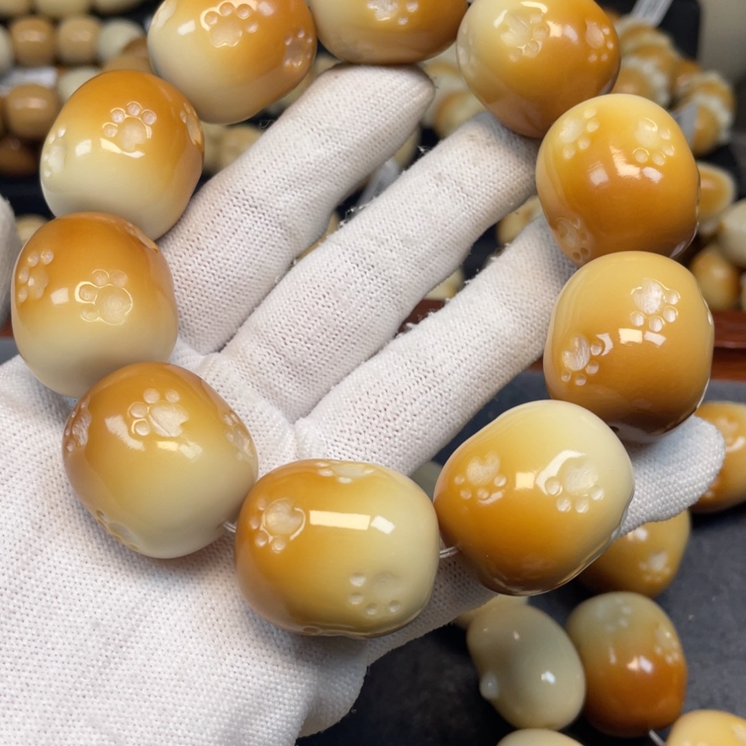 文***君菩提根/象牙果手串124踏雪桶微瑕