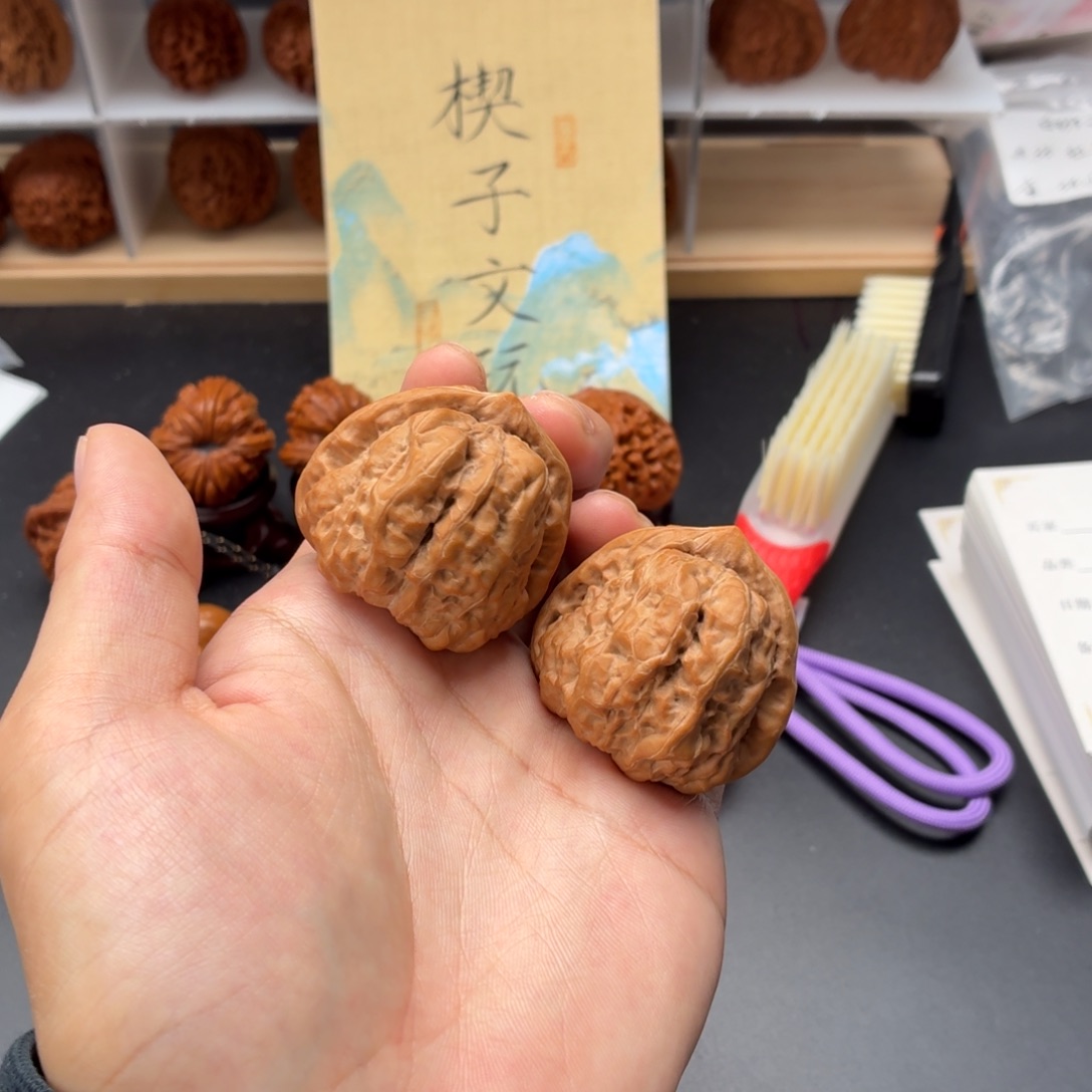 文玩核桃把件三角蛙42/42/7