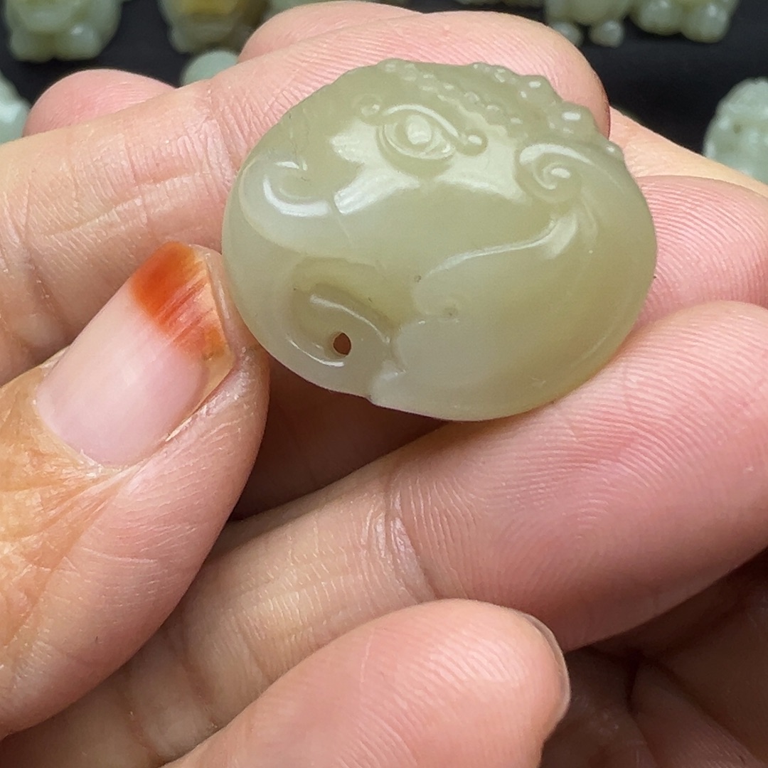 和田玉（糖玉）未镶嵌吊坠(不含链)