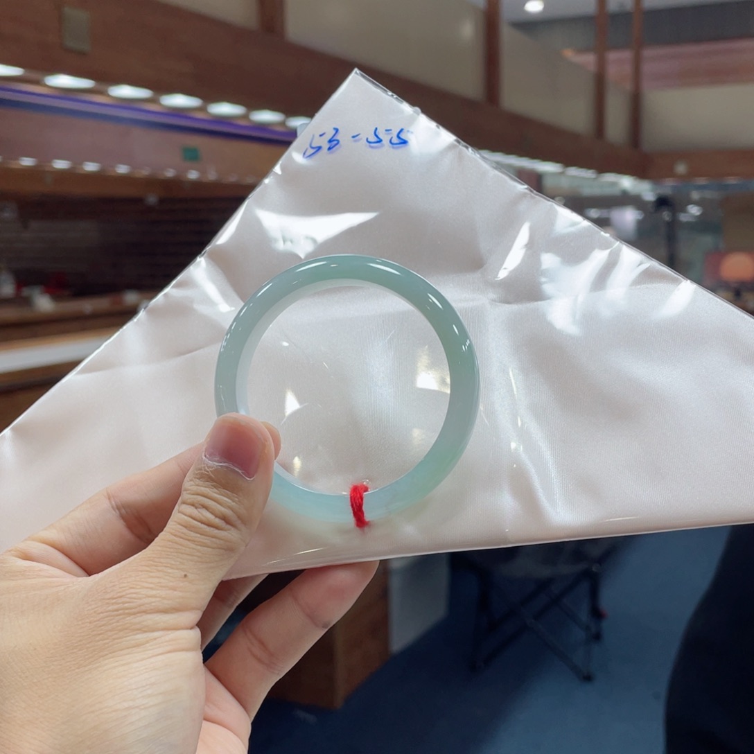 未镶嵌手镯翡翠翡翠