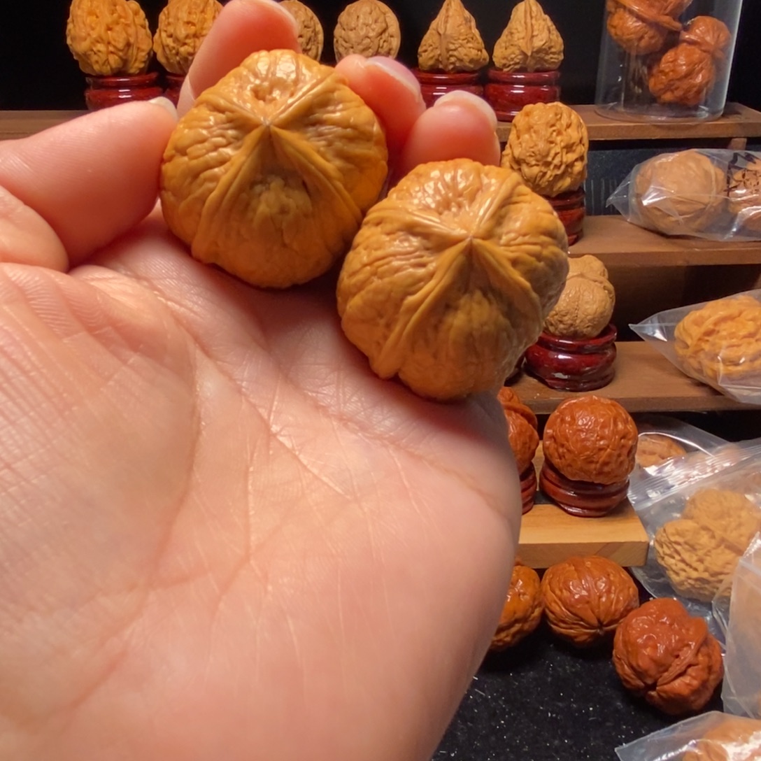 文玩核桃把件金猛四棱38尺