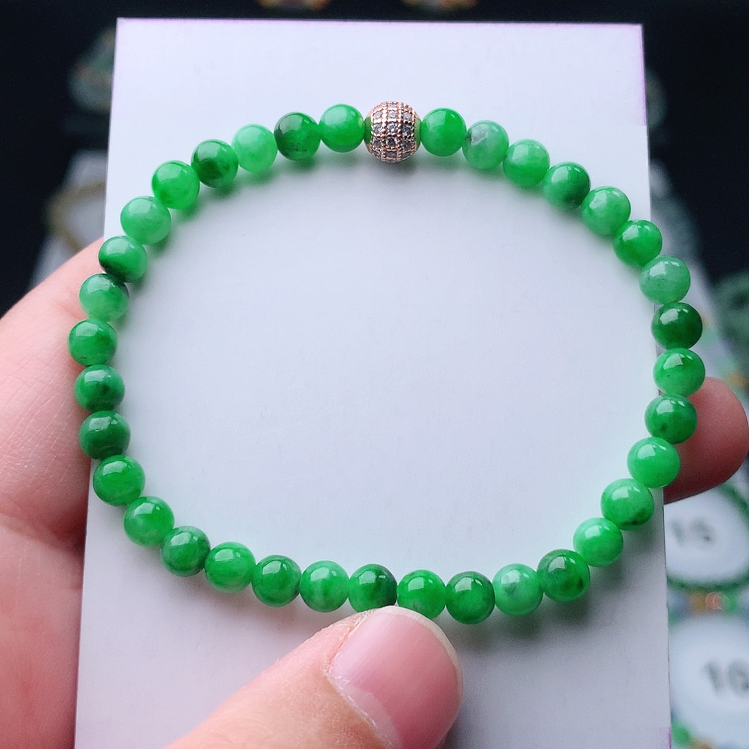 翡翠手串未镶嵌翡翠