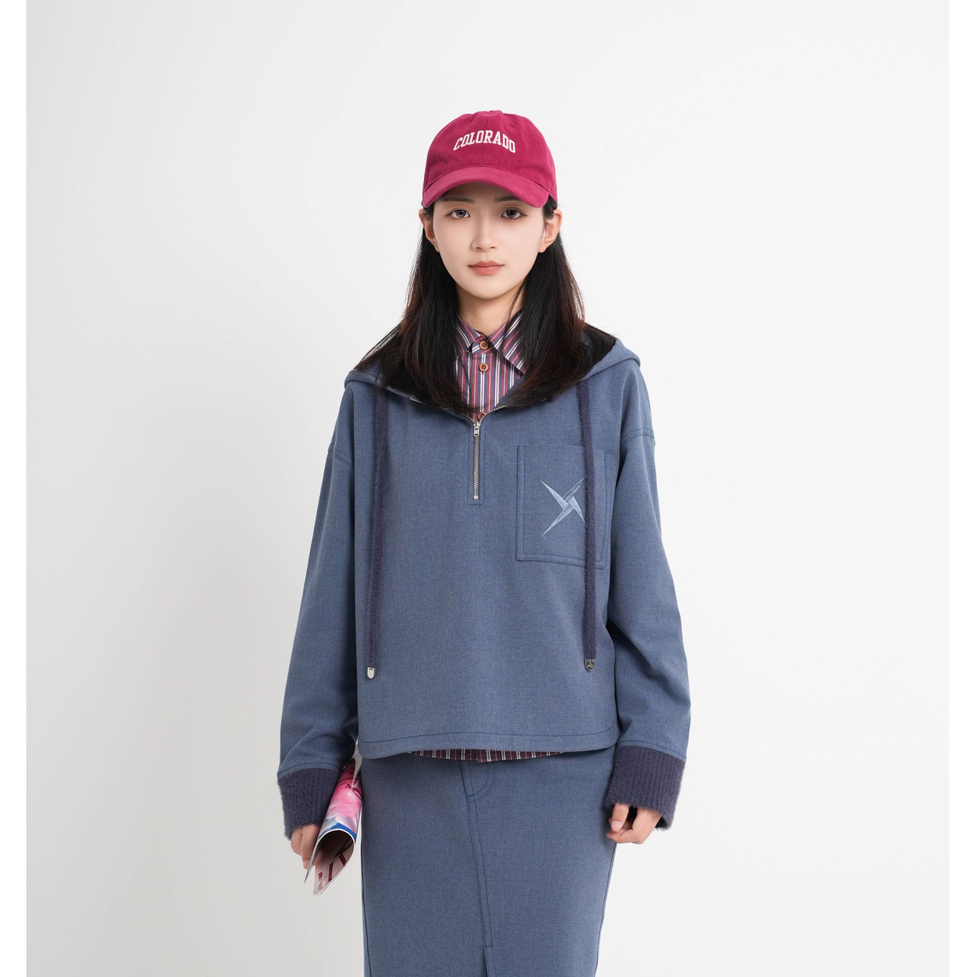 AMASS/阿玛施连帽纯色常规薄款女秋季卫衣女款宽松女装时尚530098