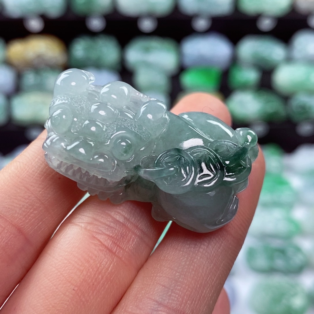 翡翠颈饰未镶嵌天然