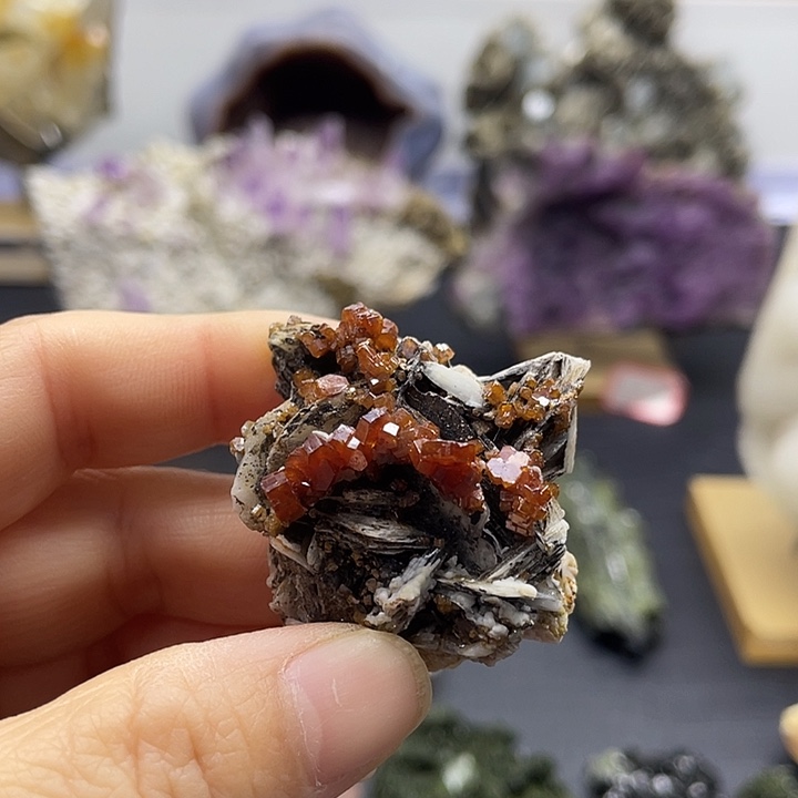 3坦桑石（处理）水硅钒钙