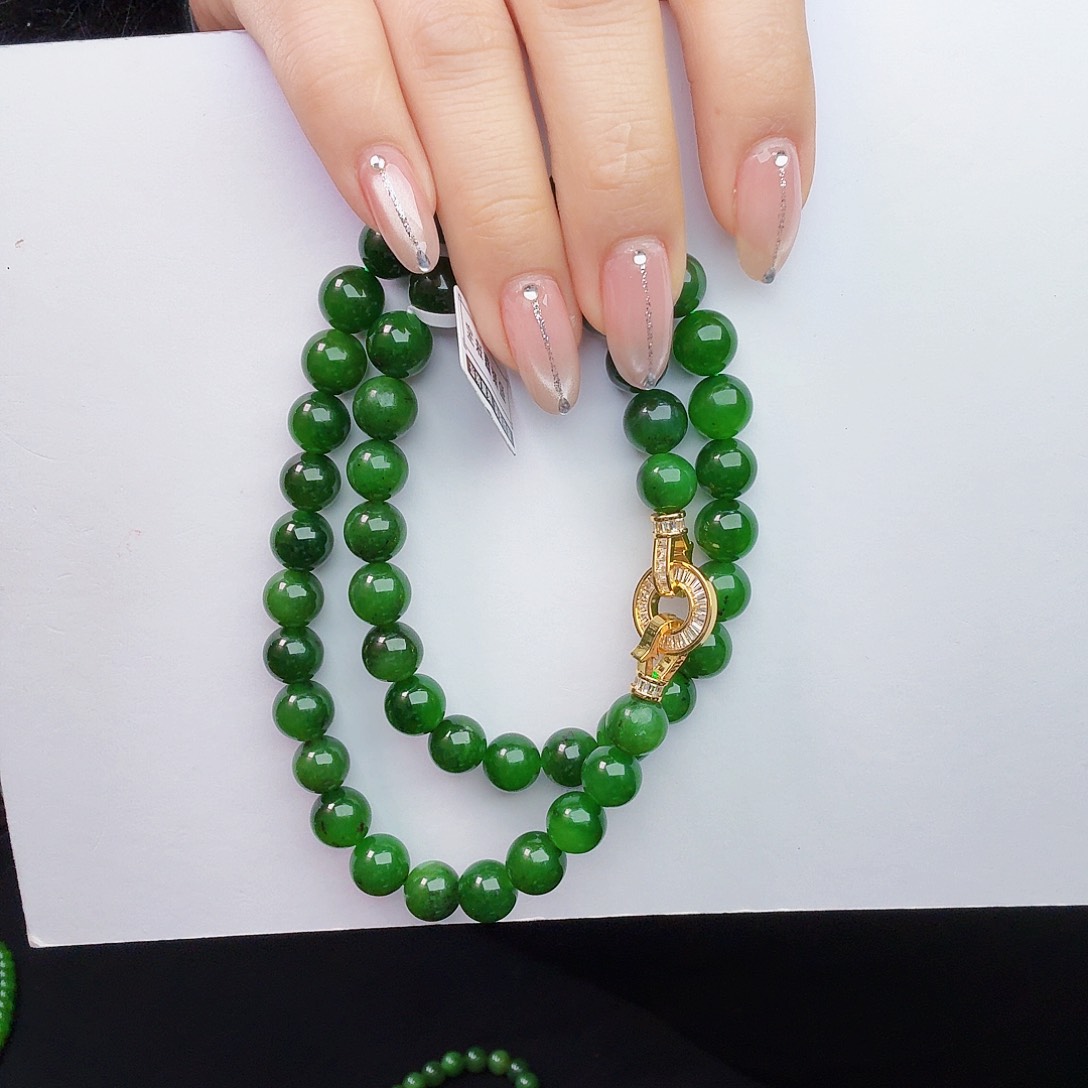 项链未镶嵌和田玉（碧玉）小*鹰