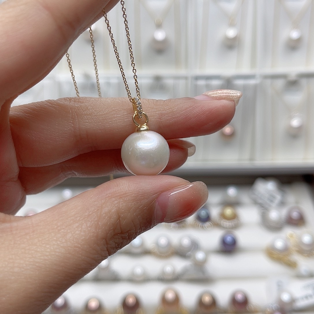 淡水珍珠吊坠(赠链)未镶嵌