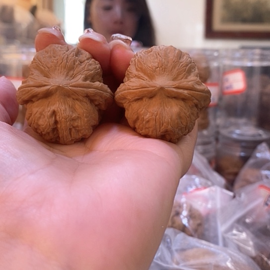 文玩核桃吊坠边39肚40平谷元宝