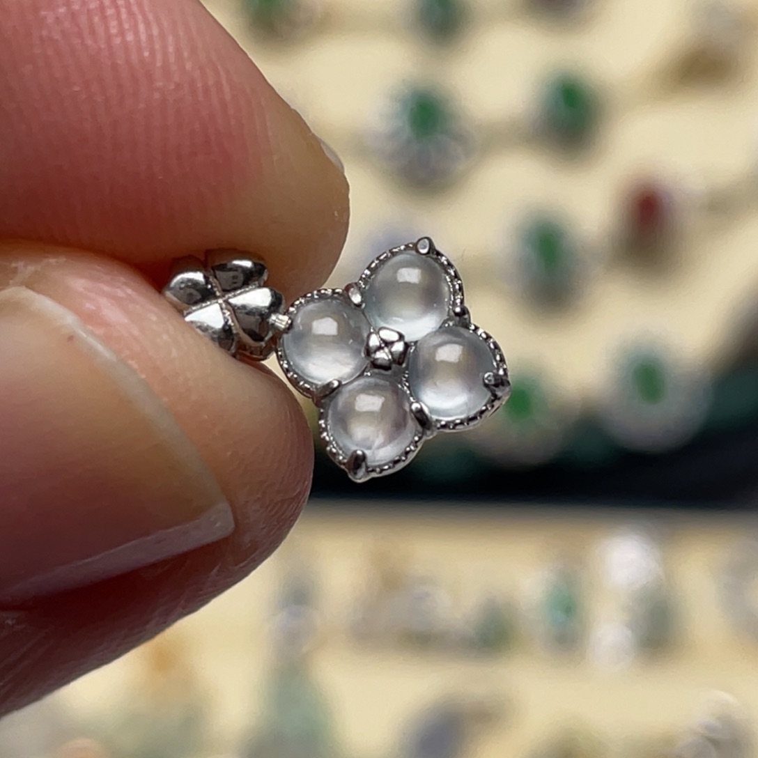 翡翠颈饰银S925镶嵌纯天然缅甸翡翠