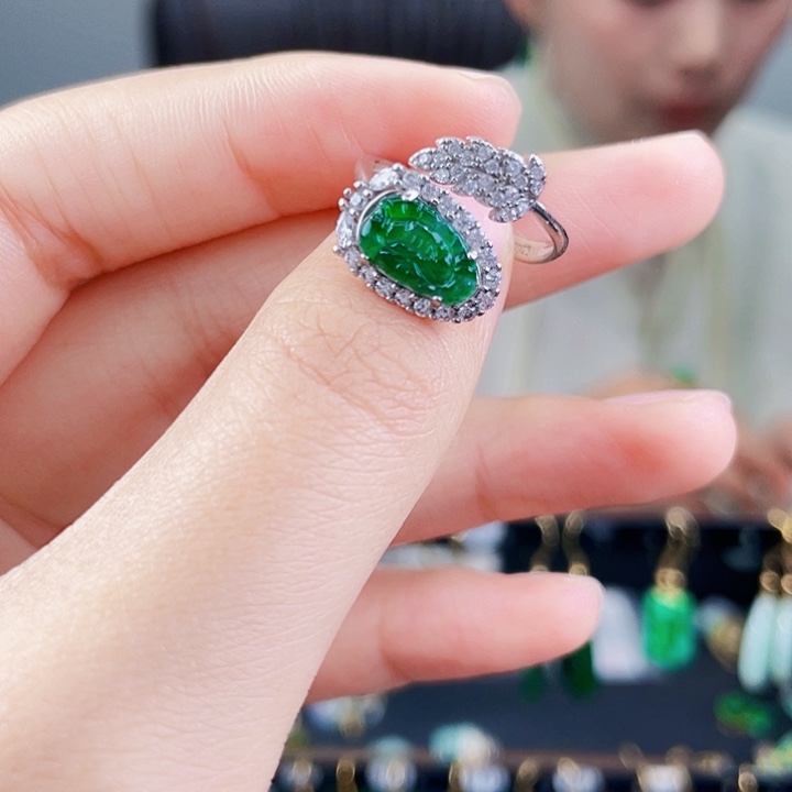 翡翠戒指银S925镶嵌饰品