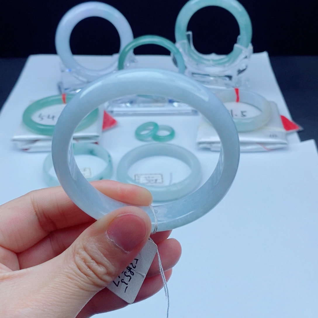 翡翠手镯未镶嵌53-55正圈手镯