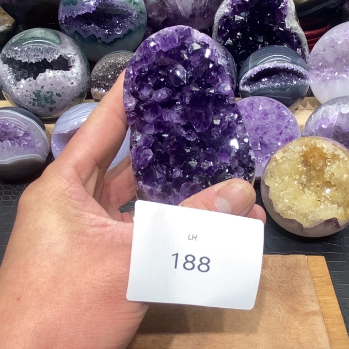 紫晶大型摆件（非配饰）未镶嵌