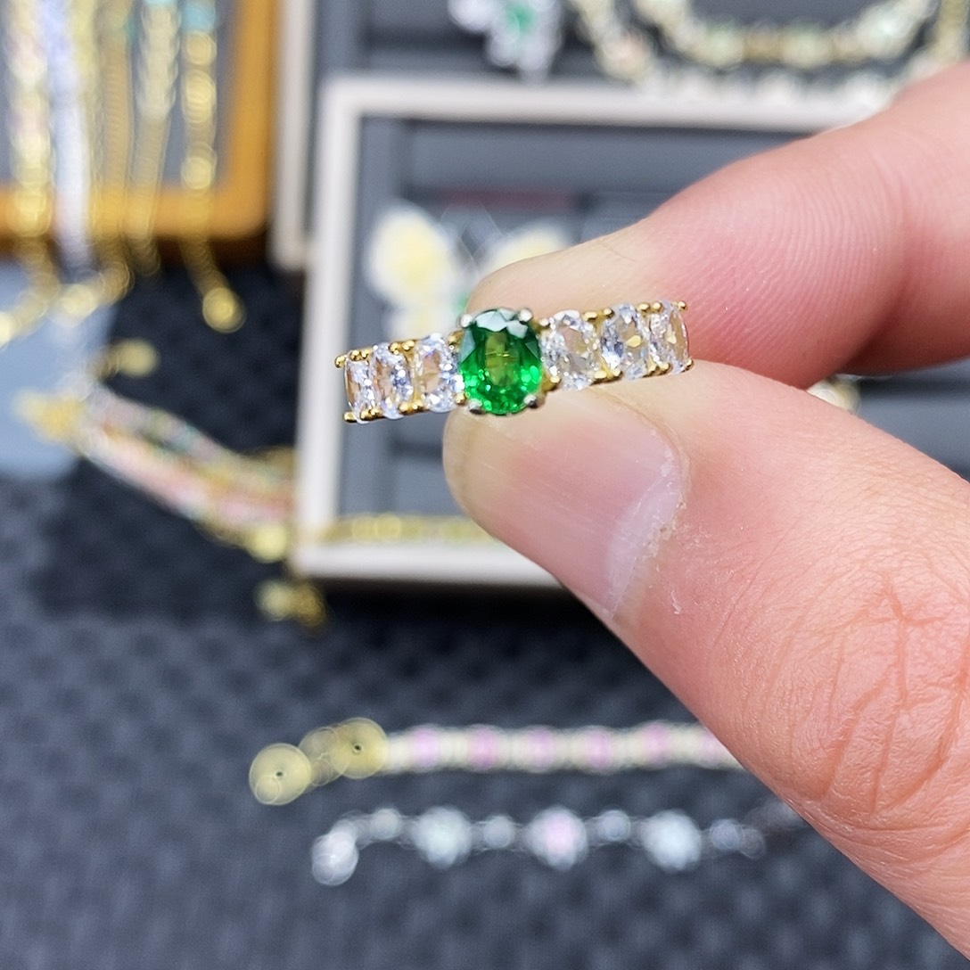 银S925镶嵌戒指石榴石