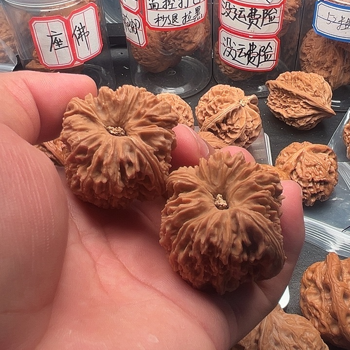 文玩核桃把件南疆