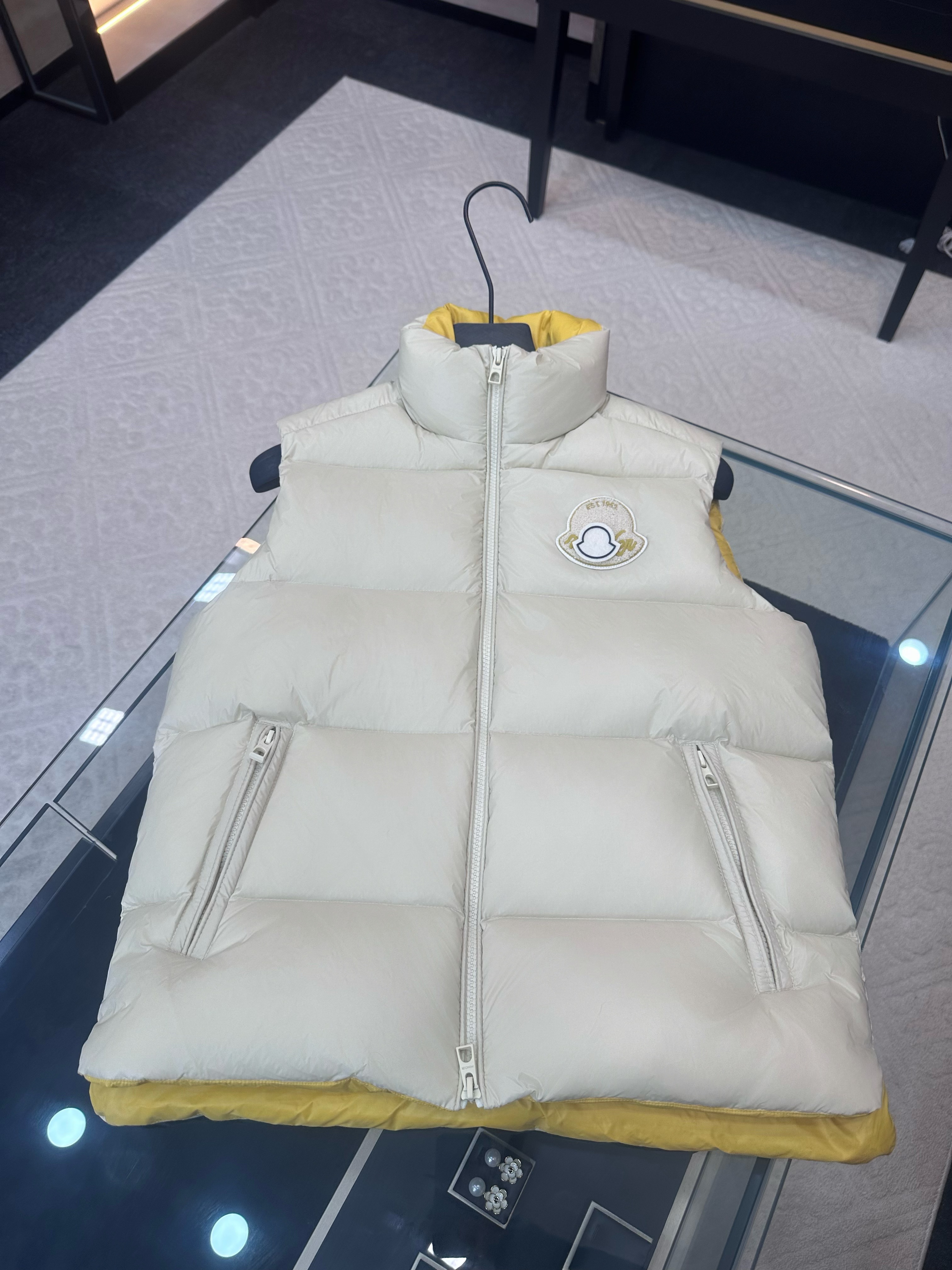 2025 秋冬马甲上新 休闲宽松百搭连帽女款连帽 羽绒服ZY-DS8850