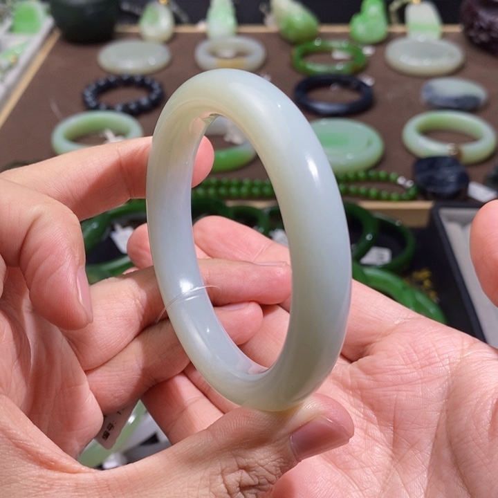 和田玉且末蓝调手镯58.8圈口58.4克未镶嵌