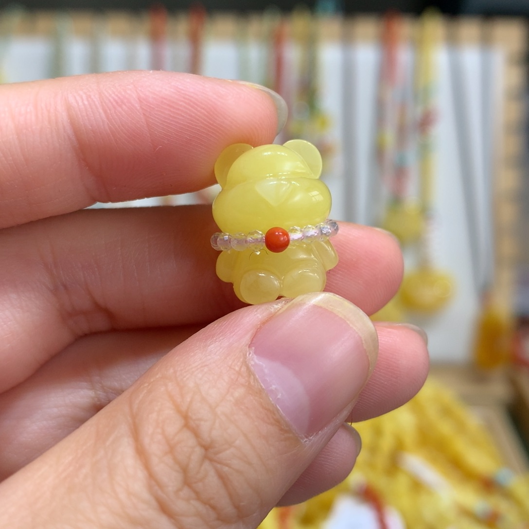 蜜蜡裸石未镶嵌配饰