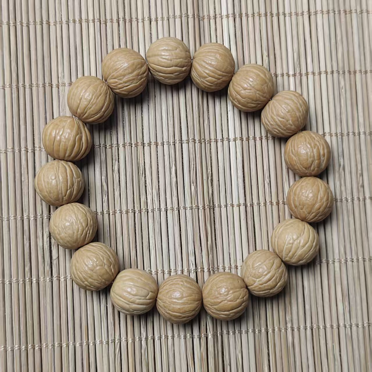 猴头凤羽手串 约15mm