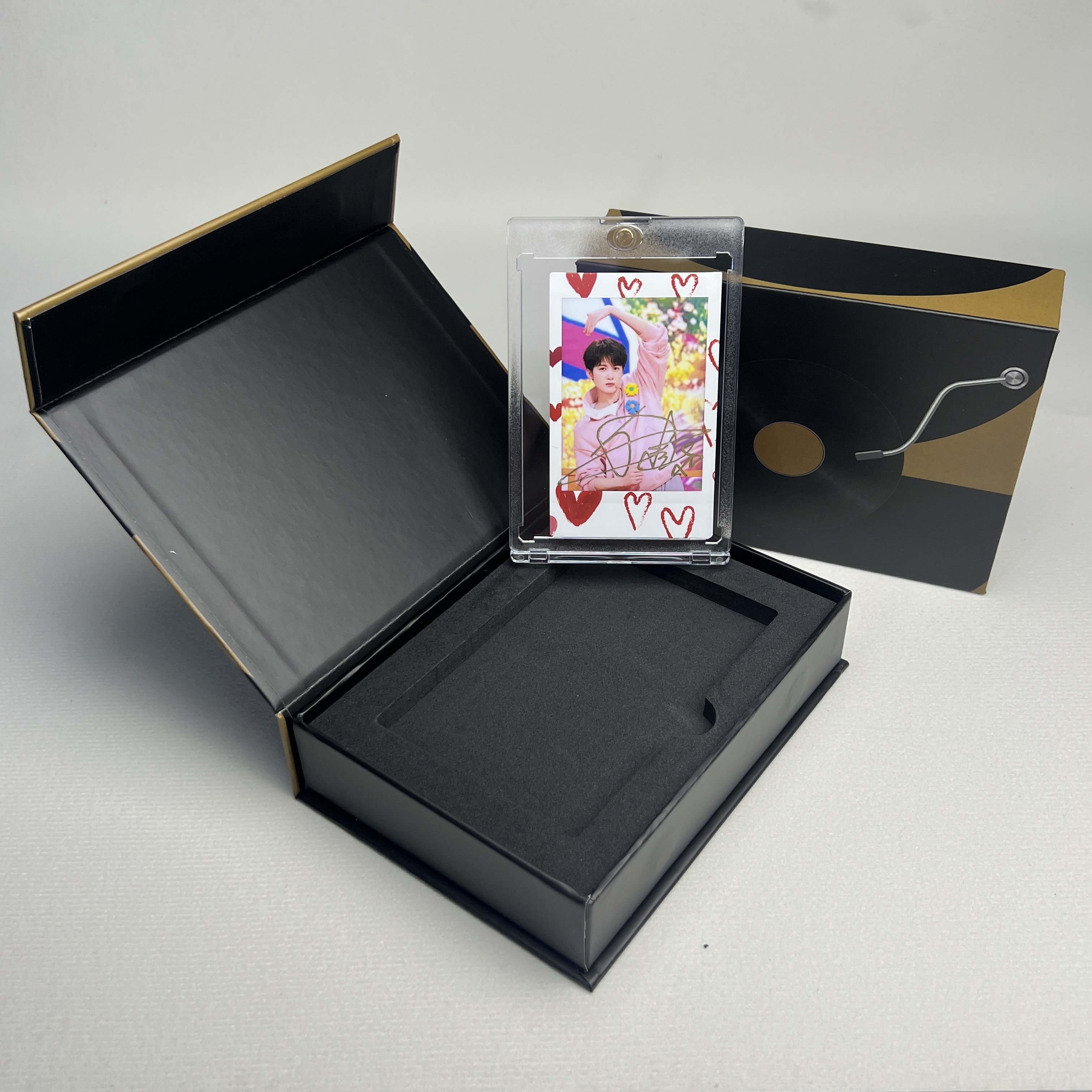 N2689檀健次 签名正品拍立得照片 爱心