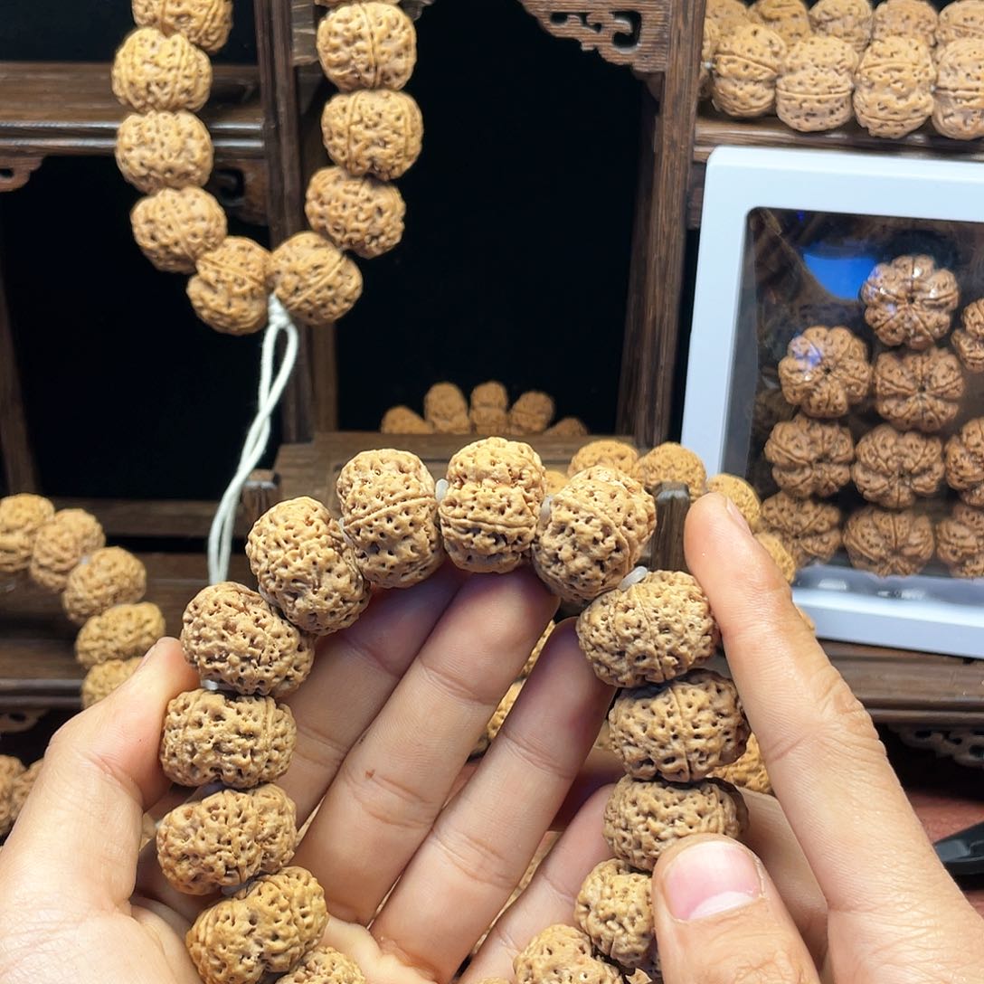 金刚菩提吊坠26夹板