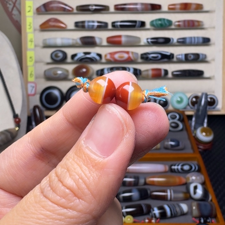 玛瑙/玉髓颈饰未镶嵌清**两