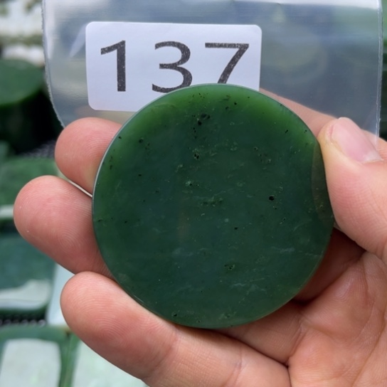 和田玉未镶嵌珠宝半成品