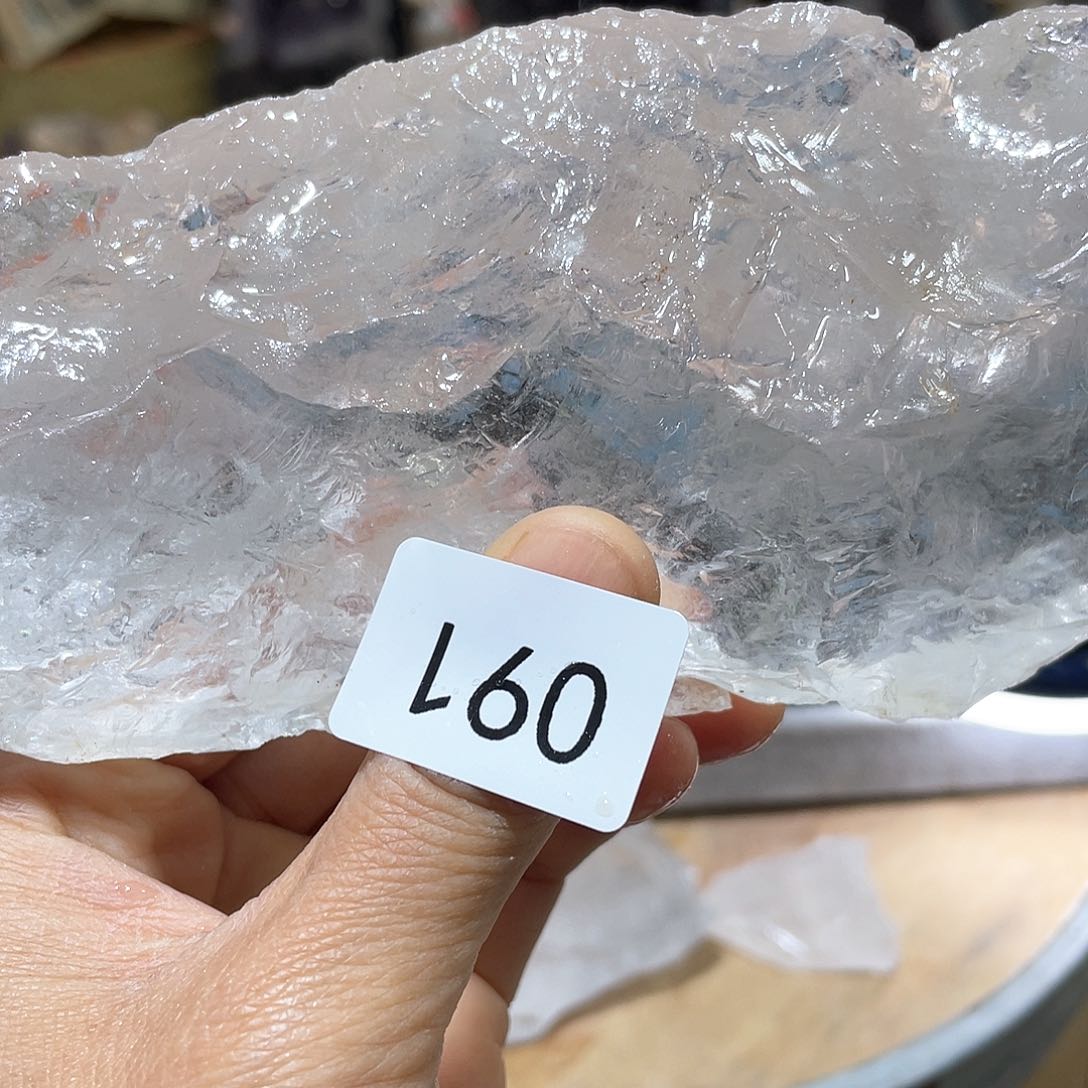 水晶摆件……未镶嵌