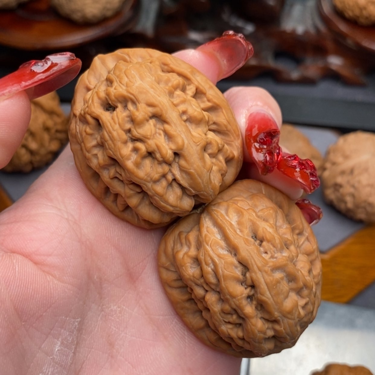 【闪购商品】文玩核桃吊坠红锦鲤40全品