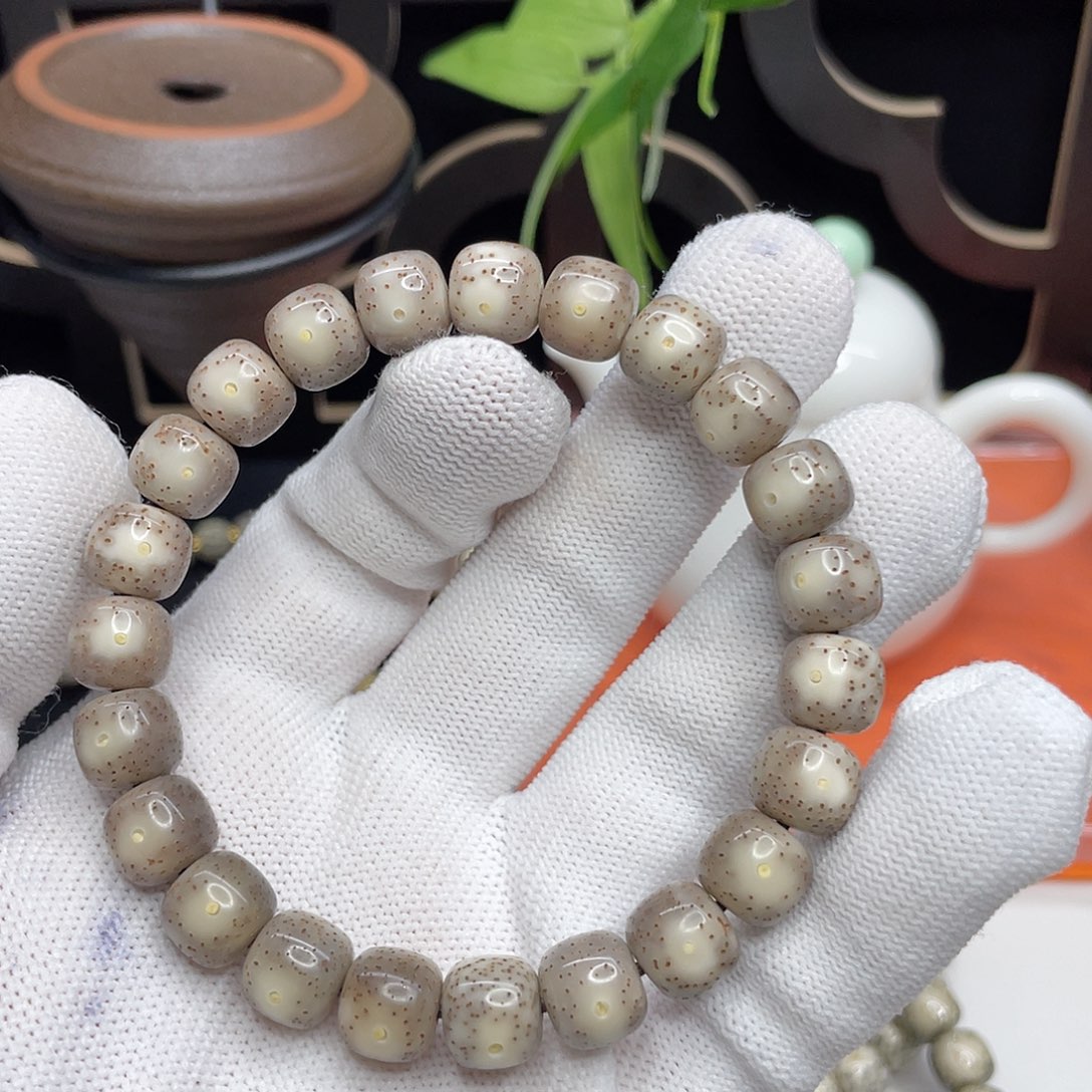 星月菩提吊坠07。10/9粉冰全玉化冰糖