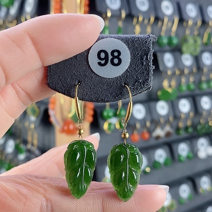 和田玉耳饰18K金镶嵌