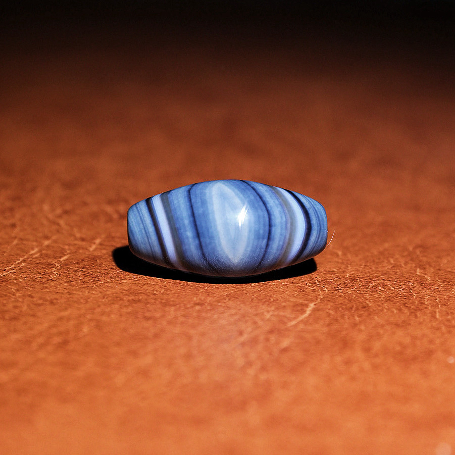 蓝沁缠丝玛瑙珠子