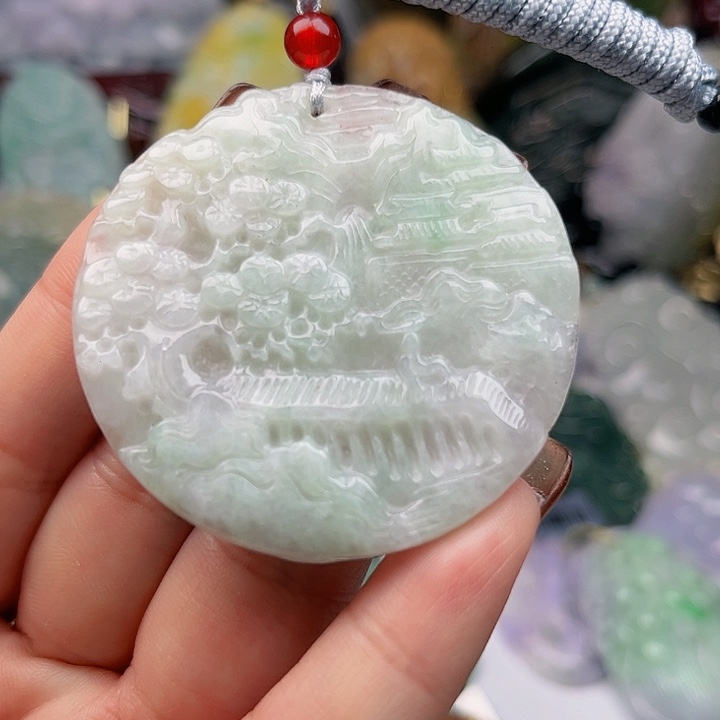 翡翠未镶嵌颈饰挂件