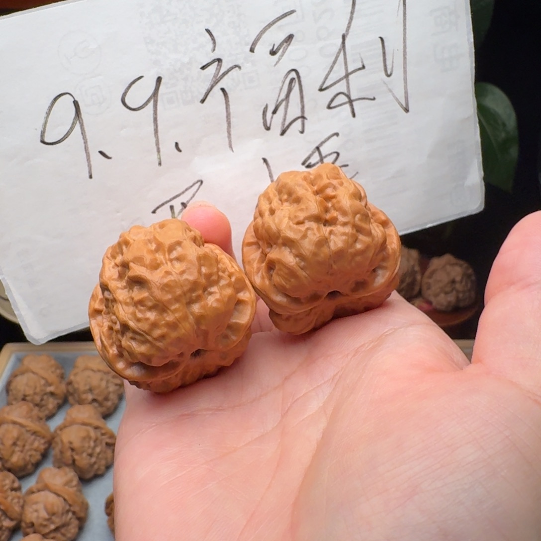 文玩核桃闪购蛤蟆34