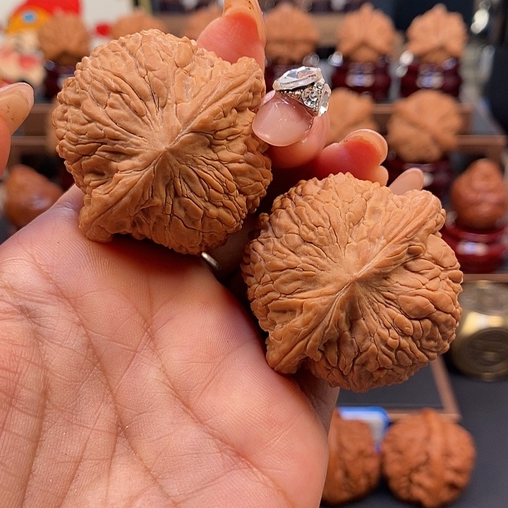 文玩核桃吊坠44全品泥鳅背