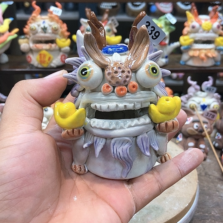 摆件直播间手工抽象陶瓷摆件339