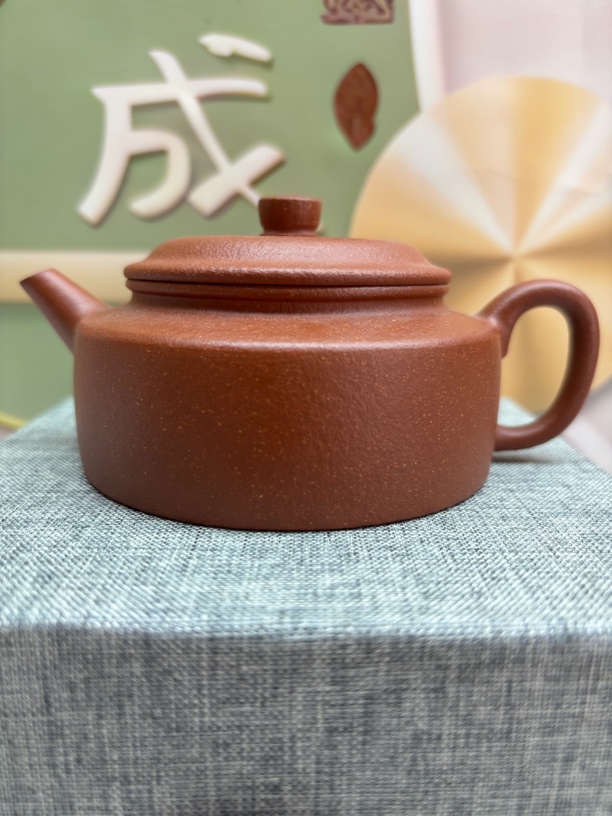 原矿降坡泥半手工折肩德钟壶