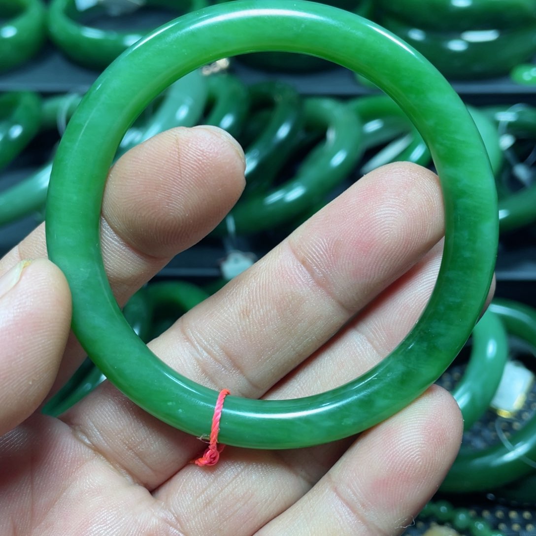 和田玉（碧玉）手镯未镶嵌