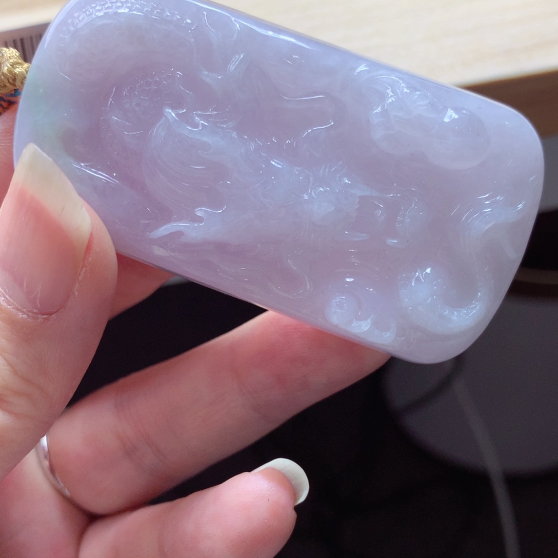 翡翠颈饰未镶嵌吊坠