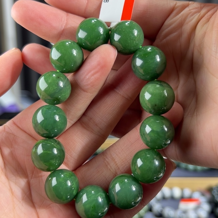 和田玉手串未镶嵌俄罗斯翠阳绿卡16圆珠