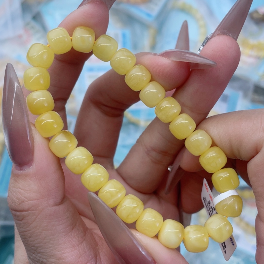 蜜蜡裸石未镶嵌蜜蜡84