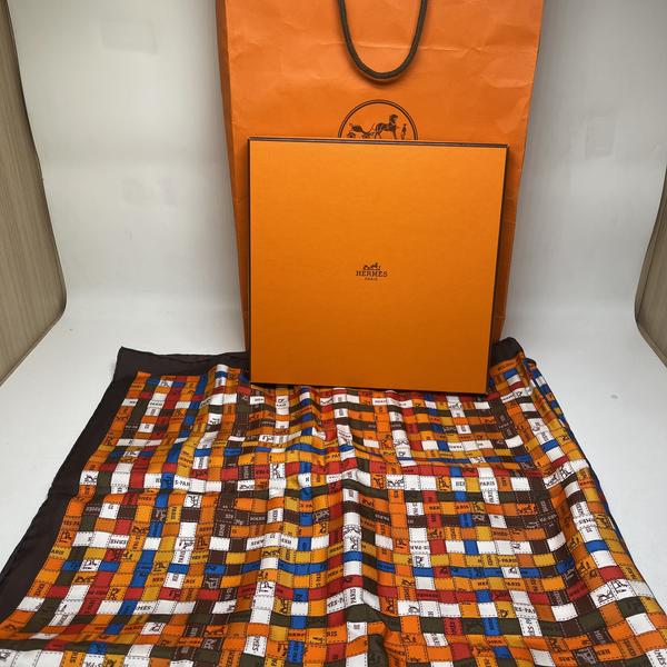 99新 Hermes/爱马仕 Hermes爱马仕方巾/2841 9034