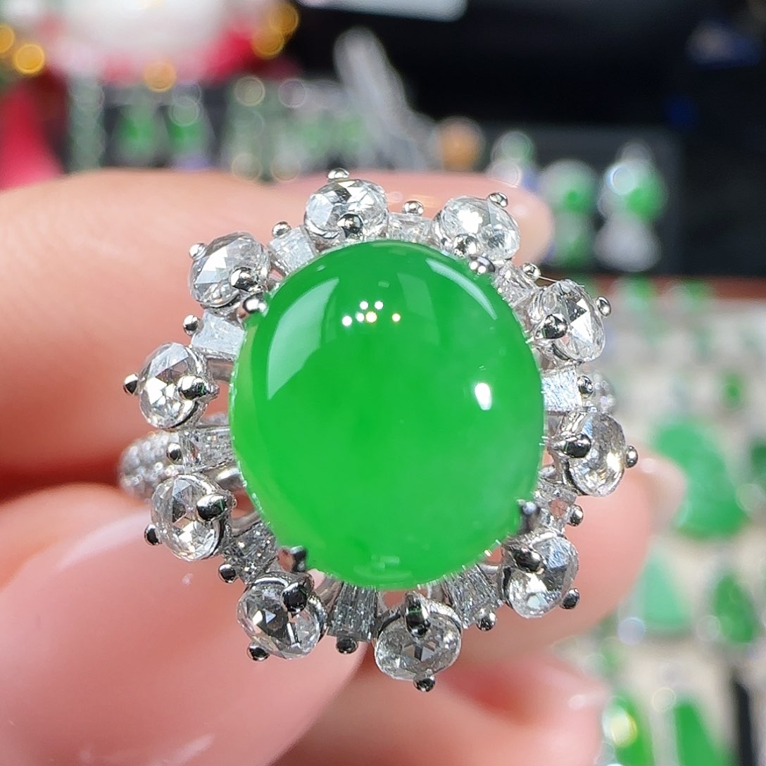 翡翠吊坠(不含链)18K金镶嵌