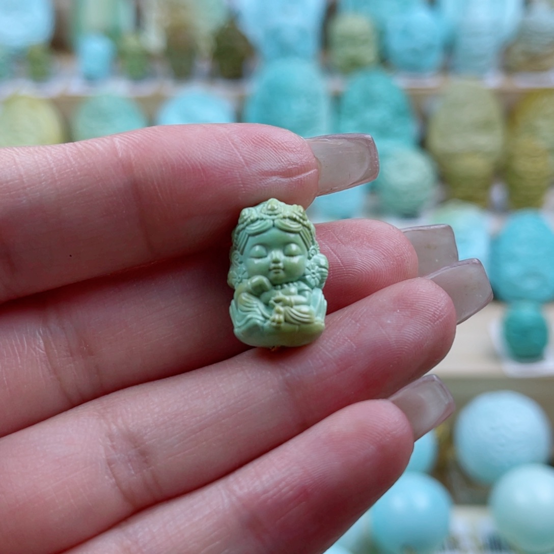 绿松石未镶嵌珠宝奇石