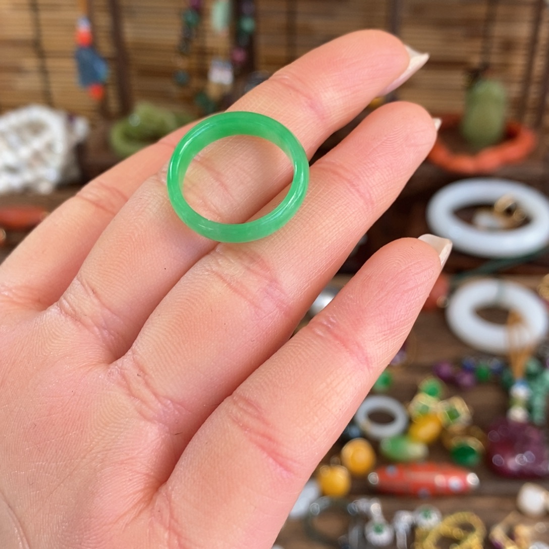 羊***翡翠未镶嵌戒指漂亮漂亮漂亮漂亮漂亮漂亮