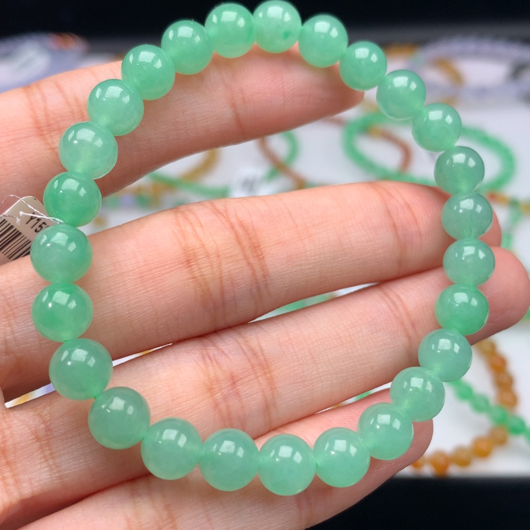 未镶嵌翡翠手链卡