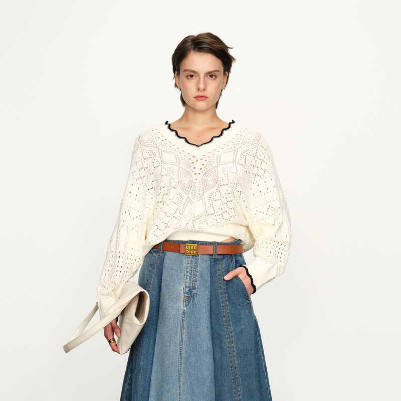 婉甸2025春季新品象牙白镂空毛织套头衫甜美风针织衫1241W31RX3